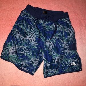 Men’s swim shorts